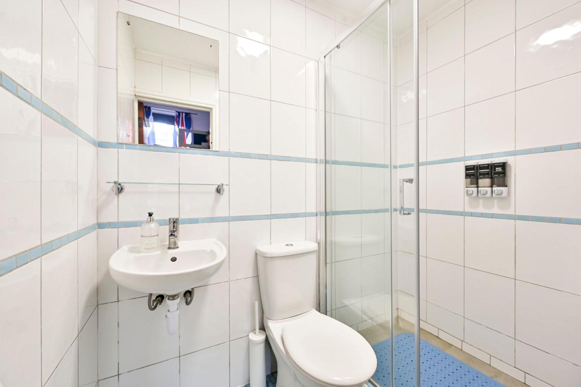 Apartment 8 - Hyde Park *